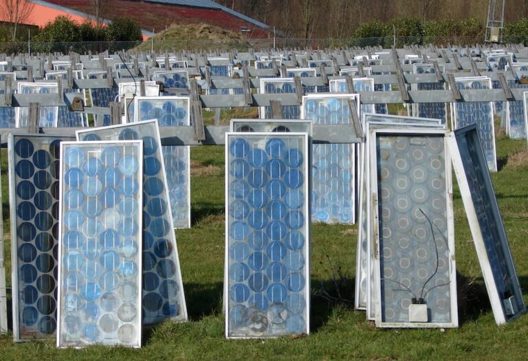 В Италии выявили мошенничество с утилизацией солнечных батарей на 40 млн. евро