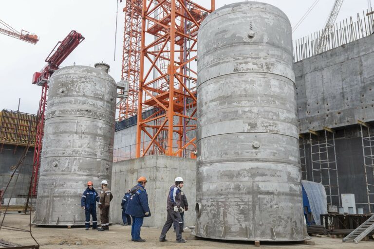 На Курской АЭС-2 установлено первое оборудование отдела химических технологий