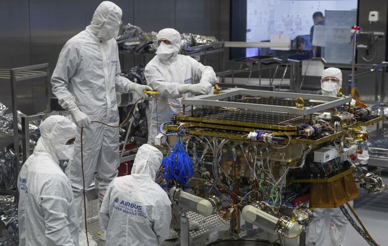 Роскосмос перенес запуск миссии «ЭкзоМарс» из-за коронавируса