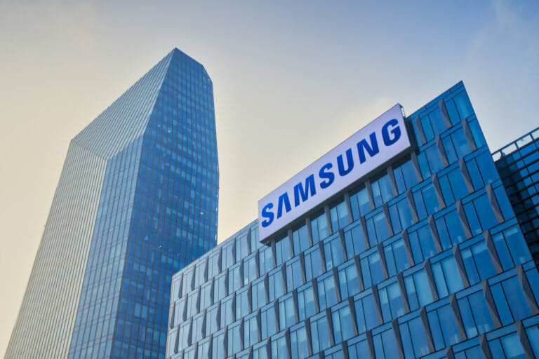 Инженеры компании Samsung создали твердотельную батарею, с плотностью энергии в 3,5 раза выше, чем у Tesla