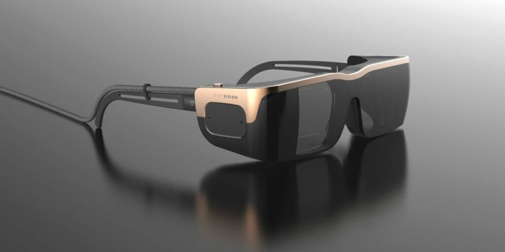 GiveVision представила очки AR 2 для слабовидящих, которые помогут вернуть зрение