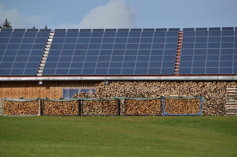 В Германии ежемесячное снижение «зеленого» тарифа угрожает рентабельности солнечных электростанций малой мощности