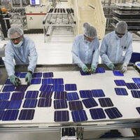 Австралийские ученые разработали солнечные панели на основе жидких полимеров