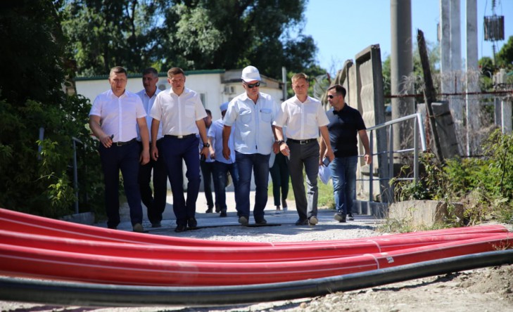 Глава «Россети Кубань» проверил ход строительства новых энергообъектов в Новороссийске и Геленджике