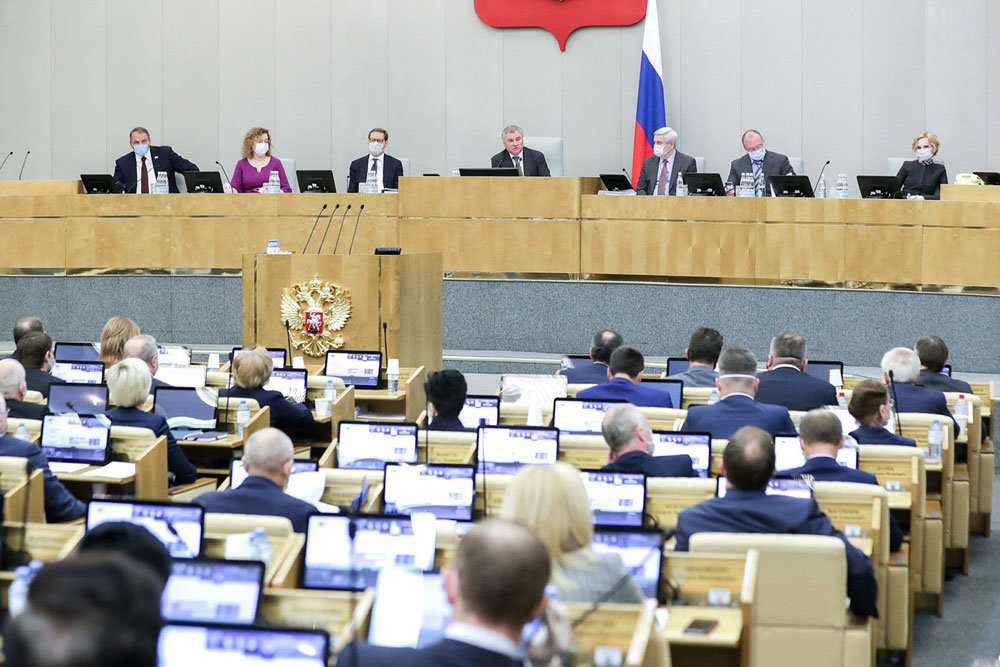 Госдума РФ приняла поправки об ответственности нефтяных компаний за ликвидацию последствий аварий