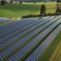 Мощность солнечной энергетики Швейцарии достигла 2,5 ГВт
