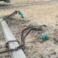 Нарушение правил безопасности при сельхозработах привело к обрушению опоры ЛЭП в Приморско-Ахтарском районе