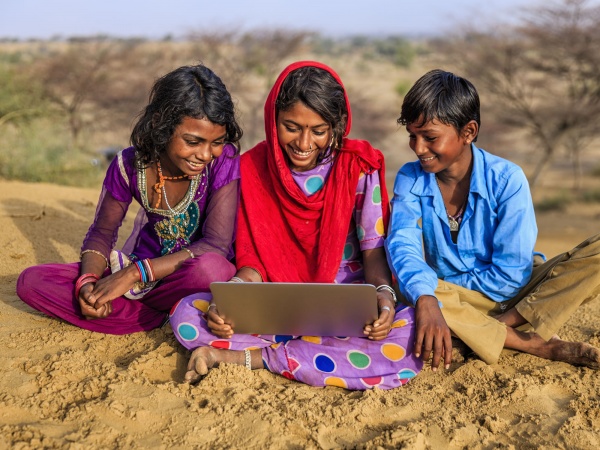 В ближайшую тысячу дней в Индии проведут высокоскоростной интернет в 600 тыс деревень