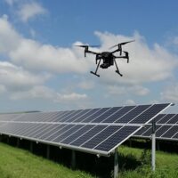 «Хевел» задействовала дроны для инспекции рядов солнечных модулей в Алтае