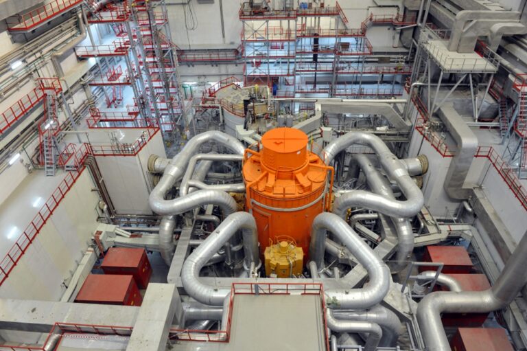 Реактор Белоярской АЭС выведен на номинальный уровень мощности