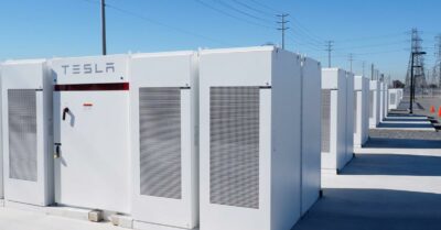 Tesla начинает строительство в Калифорнии системы хранения энергии мощностью 730 МВт*ч
