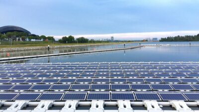В Сингапуре появится одна из крупнейших в мире плавучих платформ с солнечными батареями