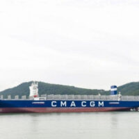 В Корее построен первый в мире контейнеровоз, работающий только на СПГ