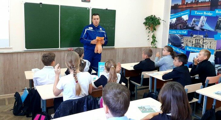 Специалисты «Россети Кубань» провели урок электробезопасности для школьников Славянска-на-Кубани
