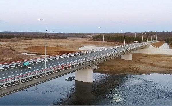 «Якутскэнерго» обеспечило электроснабжение моста, соединяющего Мирнинский и Сунтарский районы