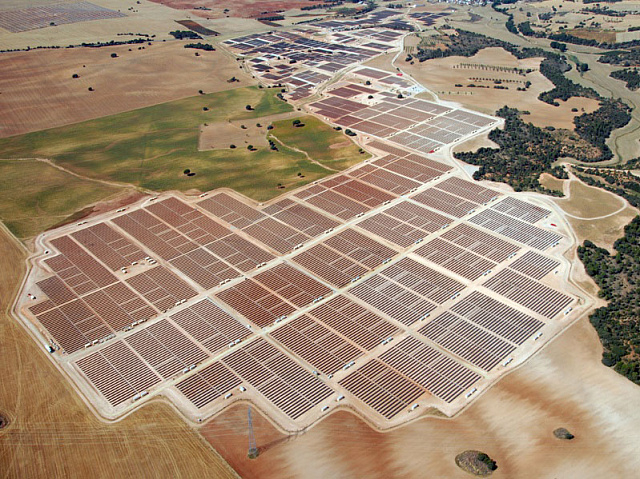 В Испании построят СЭС мощностью 169 МВт с системой слежения за солнцем