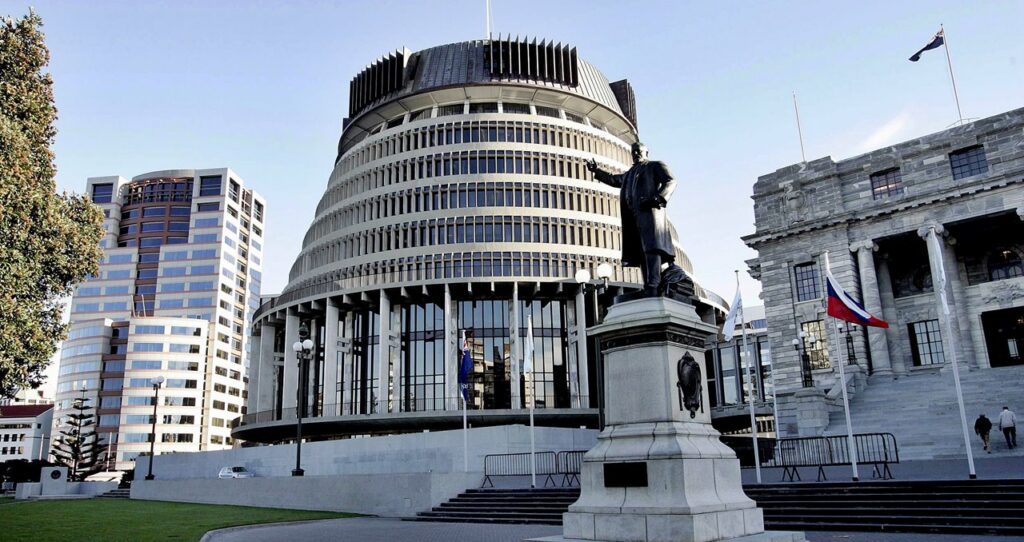 В Новой Зеландии на здании парламента установят солнечные панели и светодиодное освещение
