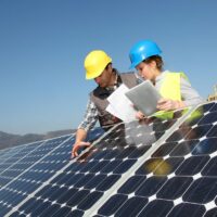 Количество занятых в сфере возобновляемых источников энергии достигло 11,5 млн человек