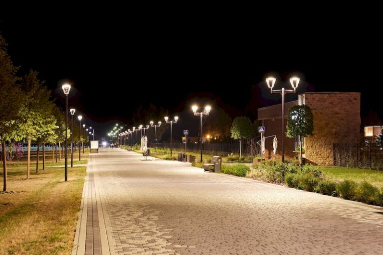 «Россети Центр Белгородэнерго» построило более 10 км сетей наружного освещения на ранее не освещенных участках автодорог области