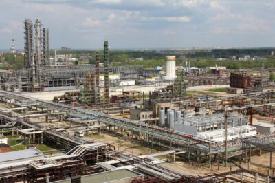 «Рязанская НПК» перевела четвертую установку по производству компонентов экологичного бензина на катализатор «Роснефти»