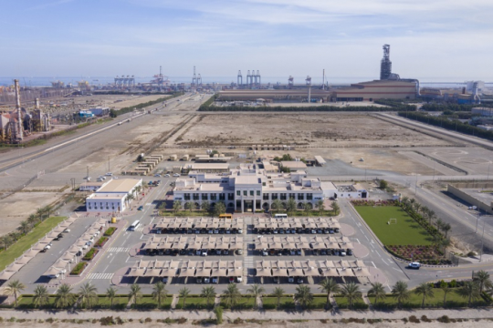 В Омане планируют создать центр производства водорода на солнечной энергии