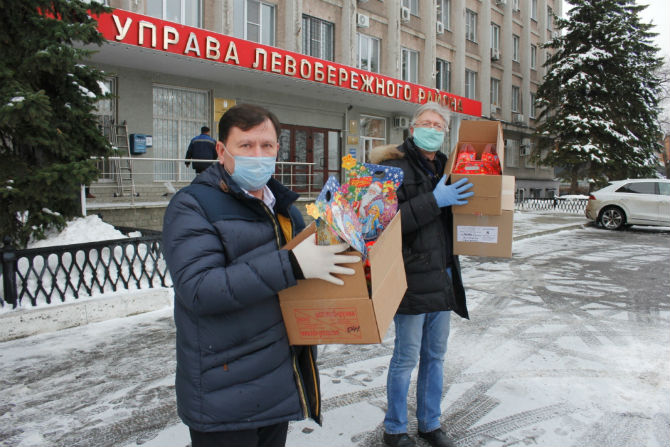Специалисты Воронежэнерго присоединились к новогодней благотворительной акции помощи детям