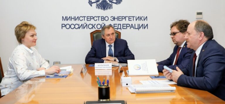 Николай Шульгинов встретился с руководителями профсоюза и объединения работодателей электроэнергетики