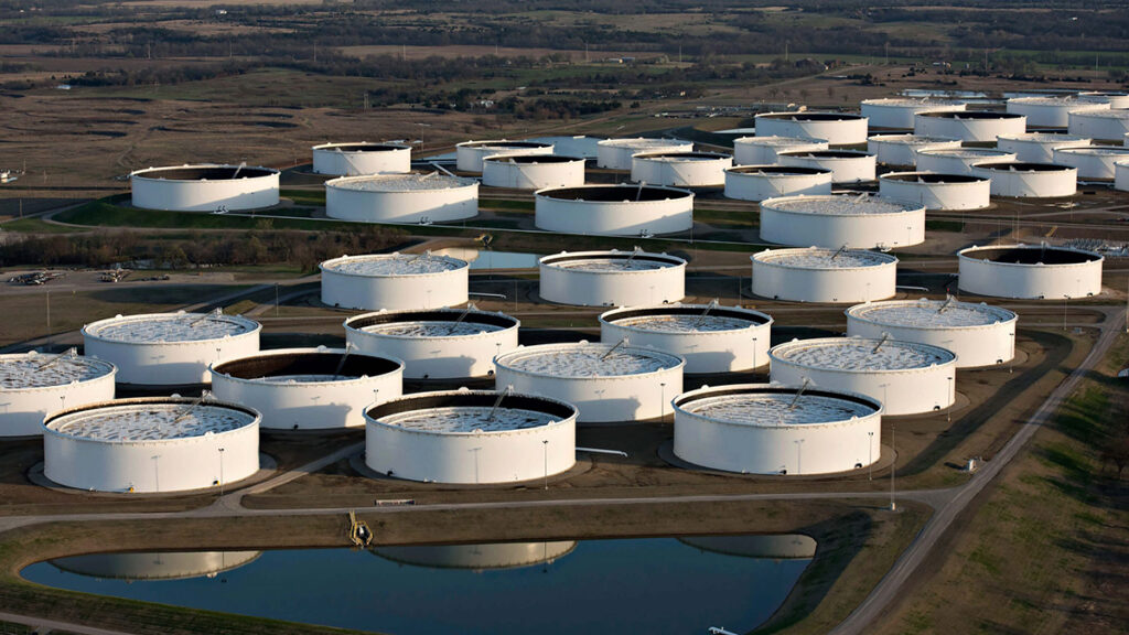 Запасы нефти в США увеличились на 4,4 млн баррелей за неделю
