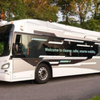В США представили полностью автономный беспилотный электробус