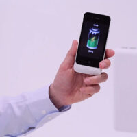 Motorola представила технологию «воздушной» зарядки смартфонов