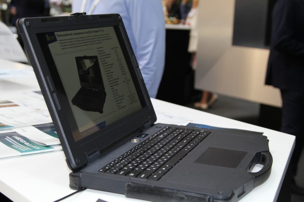 Новый защищенный ноутбук от Росэлектроника