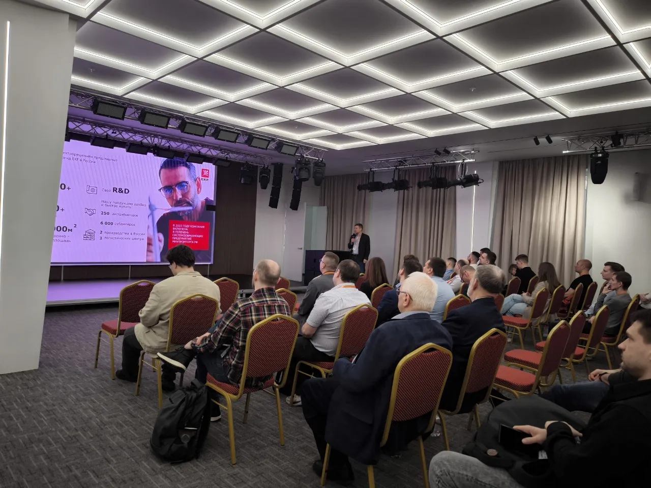 Компания «Электрорешения» (бренд EKF) представила комплексную телекоммуникационную экосистему на X-Com«Промышленность 2026»